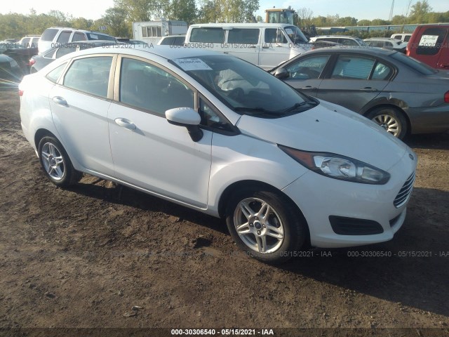 vin: 3FADP4BJ0HM128957 3FADP4BJ0HM128957 2017 ford fiesta 1600 for Sale in US OH