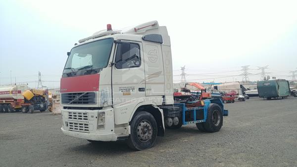 vin: YV2A4CEAX4B354135   	2004 Volvo   FH 12 for sale in UAE | 319665  