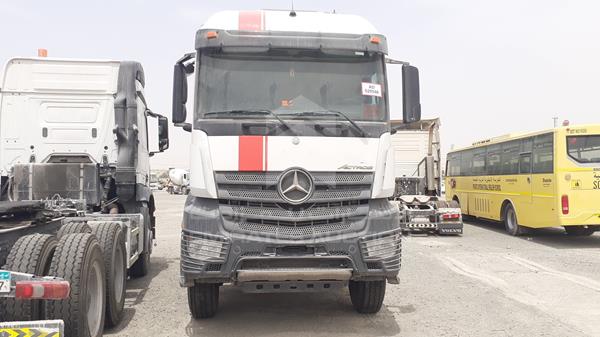 vin: WD39HPAD8J0255548 WD39HPAD8J0255548 2018 mercedes-benz actros 0 for Sale in UAE