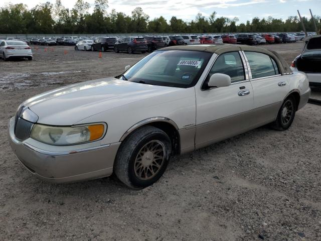 vin: 1LNHM82W92Y658519 2002 Lincoln Town Car S 4.6L for Sale in Houston, TX - Undercarriage