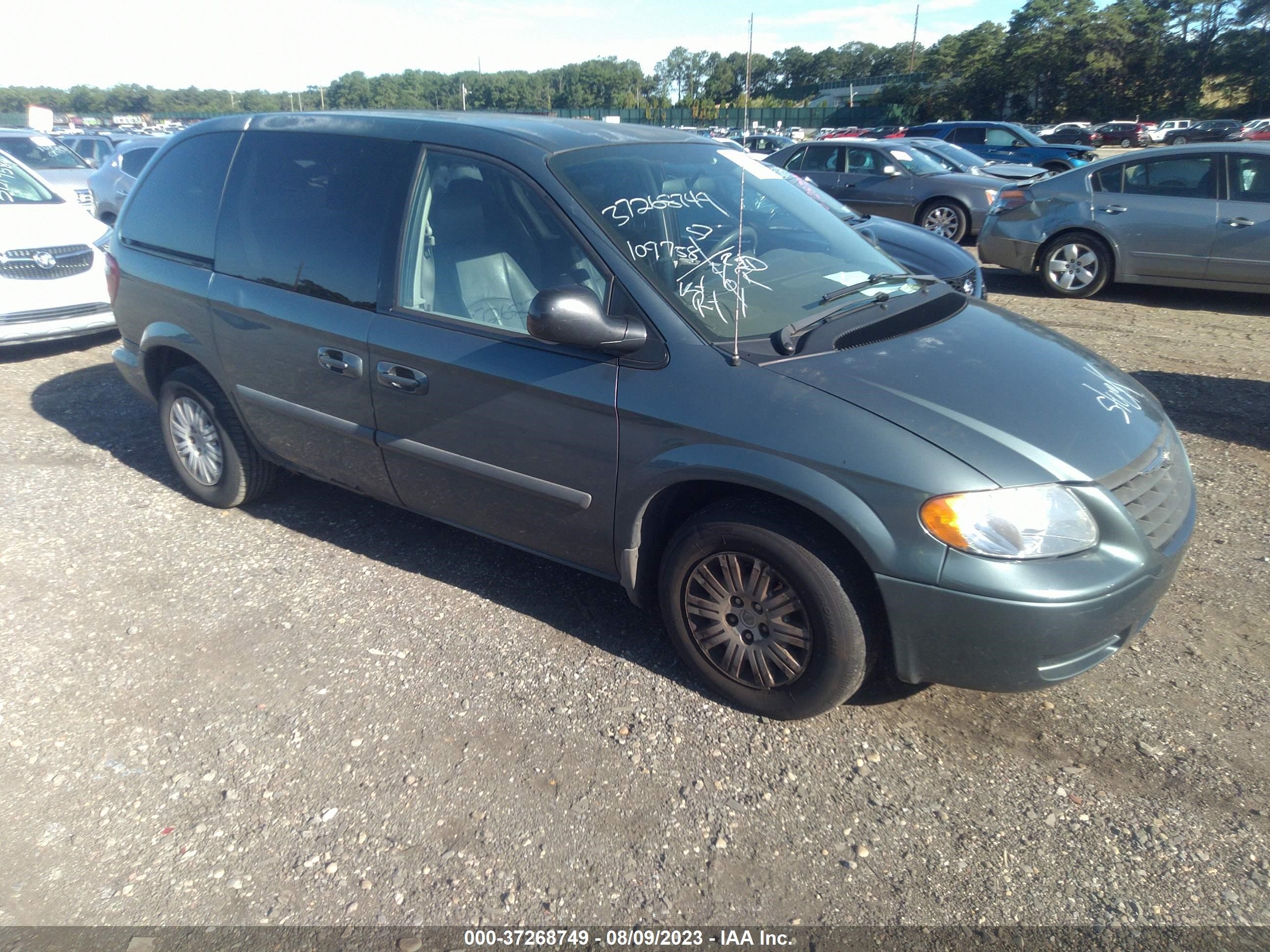 vin: 1A4GP45R76B645194 1A4GP45R76B645194 2006 chrysler town & country 3300 for Sale in 11763, 21 Peconic Ave, Medford, New York, USA