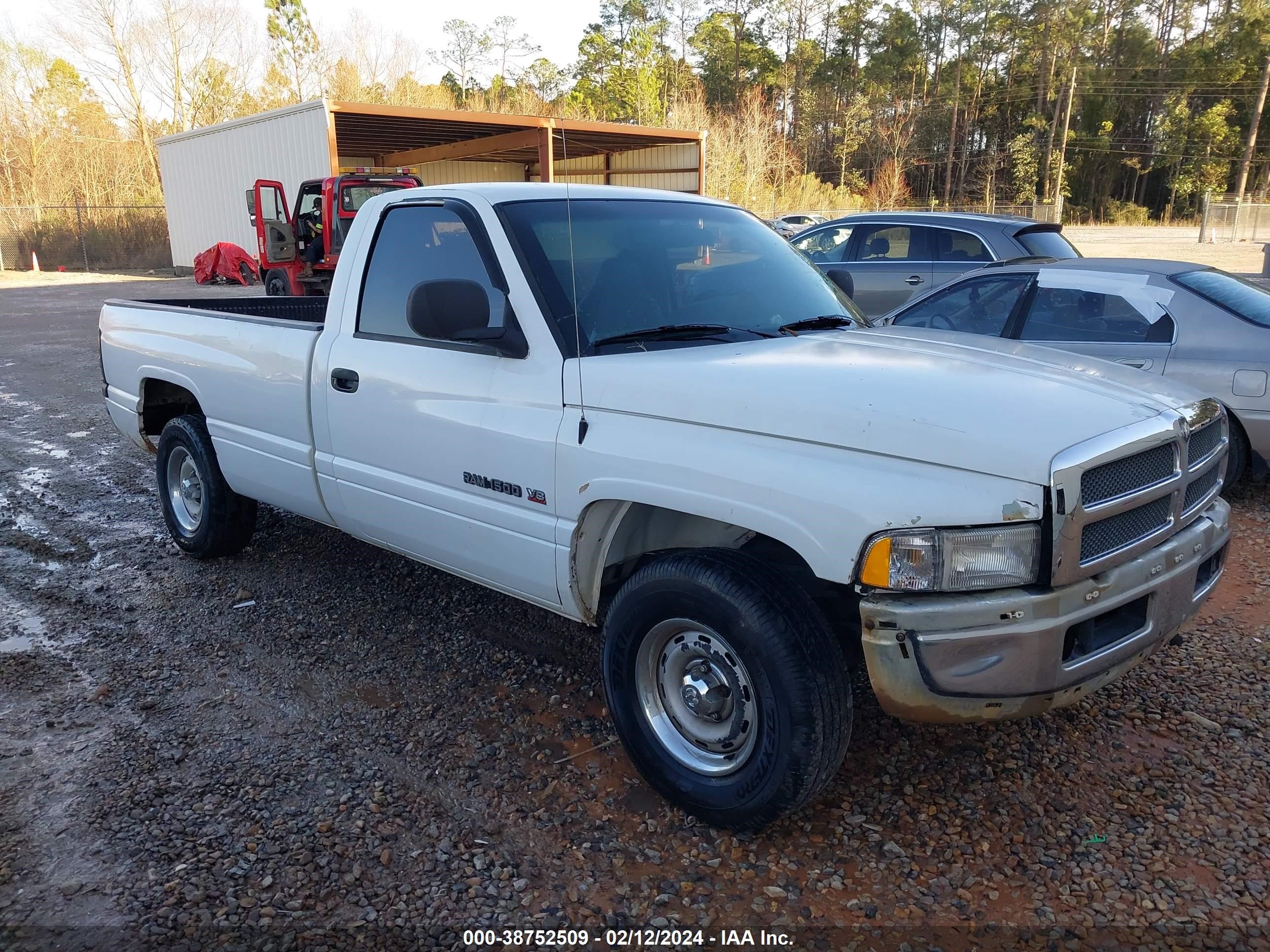 vin: 1B7HC16Y11S268378 1B7HC16Y11S268378 2001 dodge ram 5200 for Sale in 39562, 8209 Old Stage Rd, Moss Point, USA