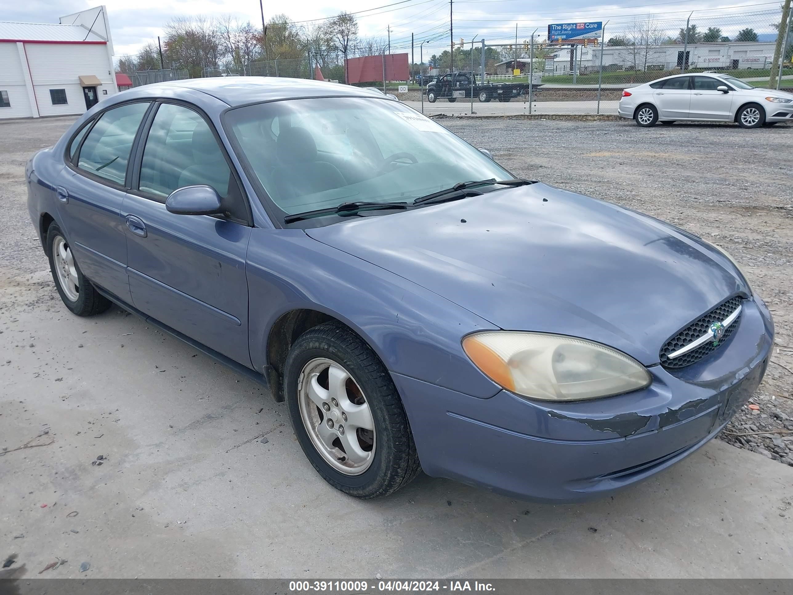 vin: 1FAFP52241A263577 1FAFP52241A263577 2001 ford taurus 3000 for Sale in 28732, 4900 Hendersonville Rd, Fletcher, North Carolina, USA
