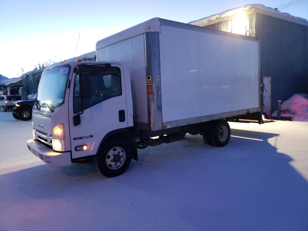 vin: 54DB4W1B6GS800618 54DB4W1B6GS800618 2016 isuzu npr 6000 for Sale in 99507, Ak - Anchorage South, Anchorage, USA