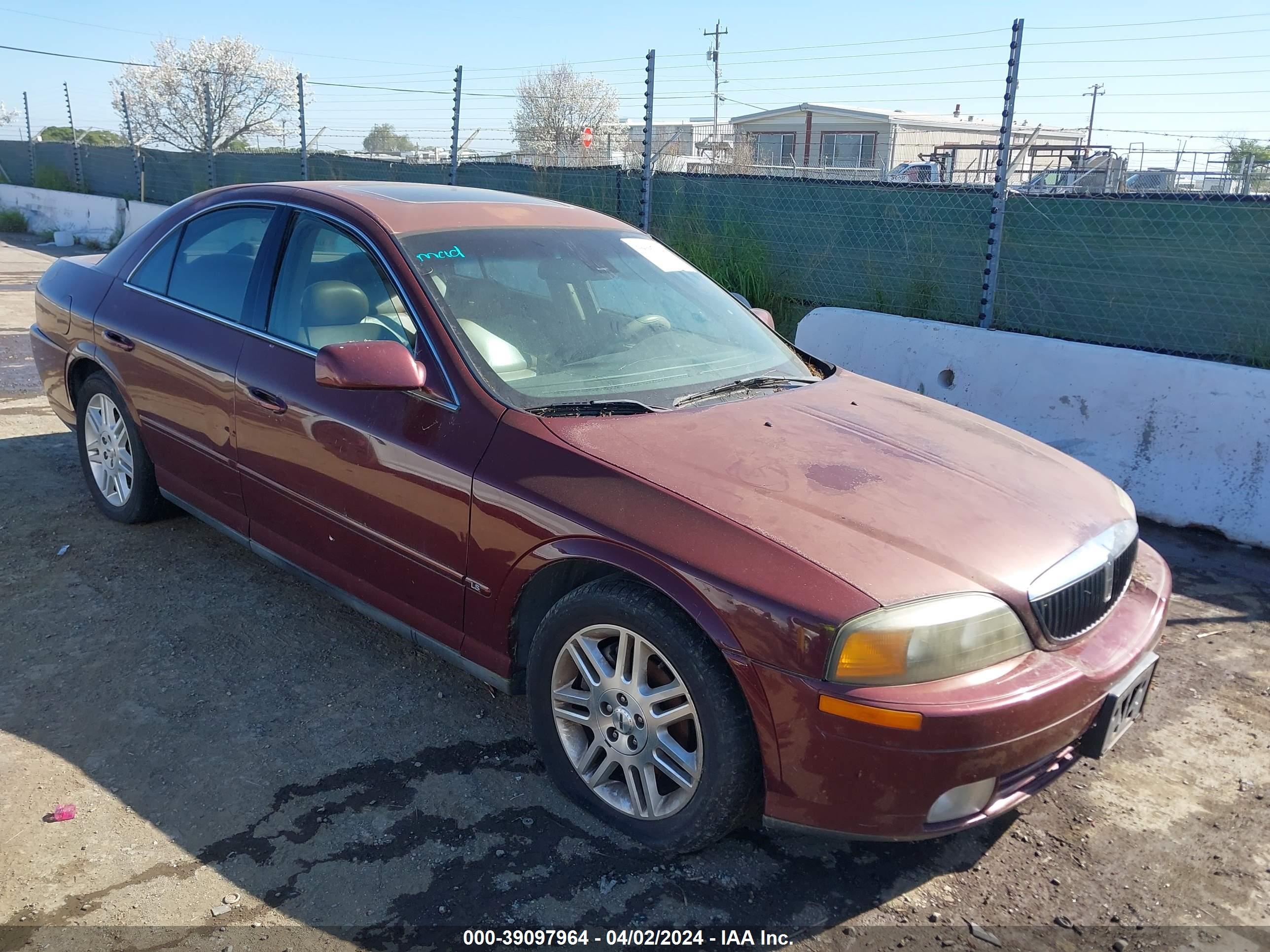 vin: 1LNHM87A71Y660135 1LNHM87A71Y660135 2001 lincoln ls 3900 for Sale in 94565, 2780 Willow Pass Road, Bay Point, California, USA