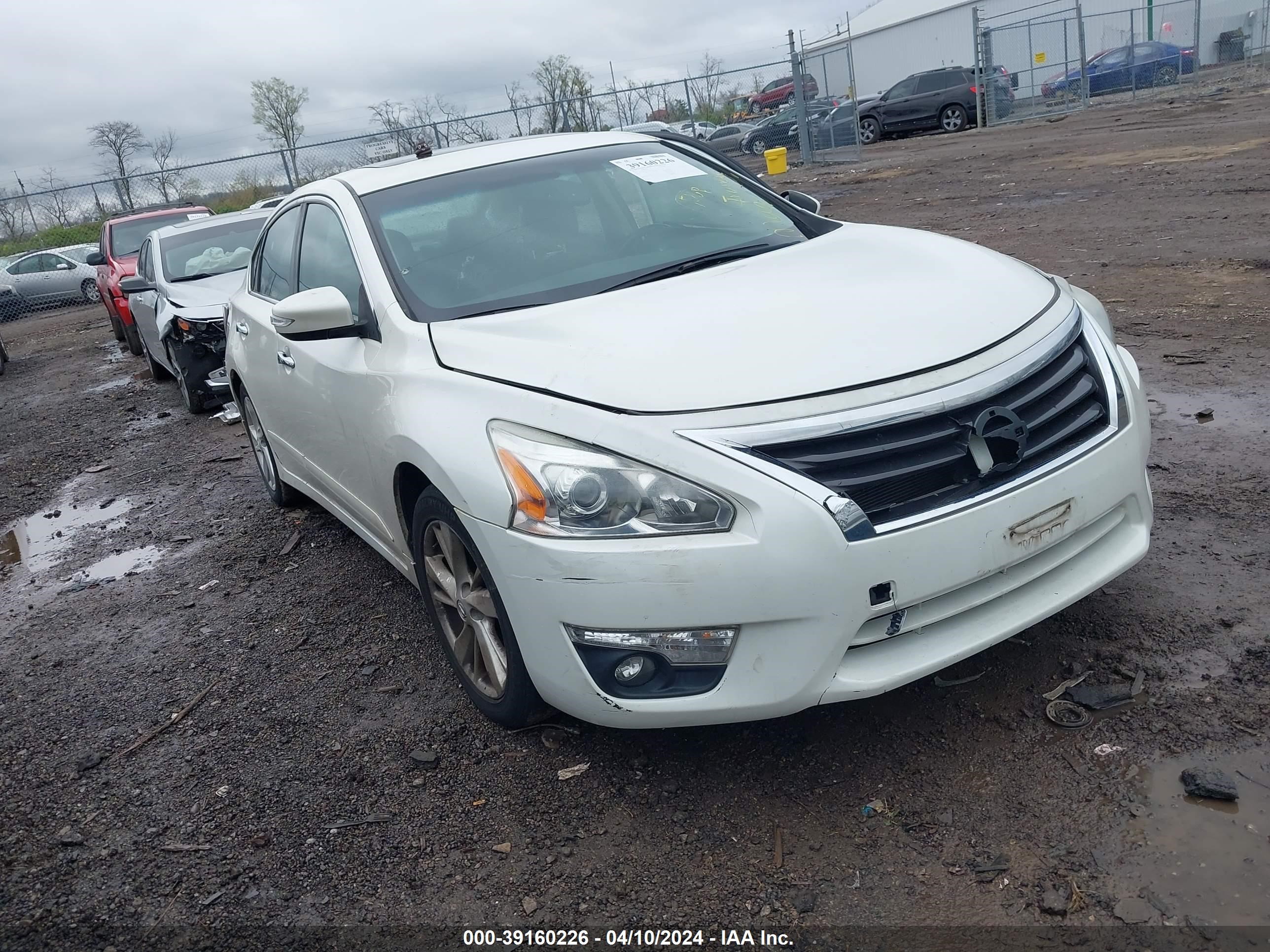 vin: 1N4AL3APXFC592156 1N4AL3APXFC592156 2015 nissan altima 2500 for Sale in 45069, 10100 Windisch Rd, West Chester, Ohio, USA
