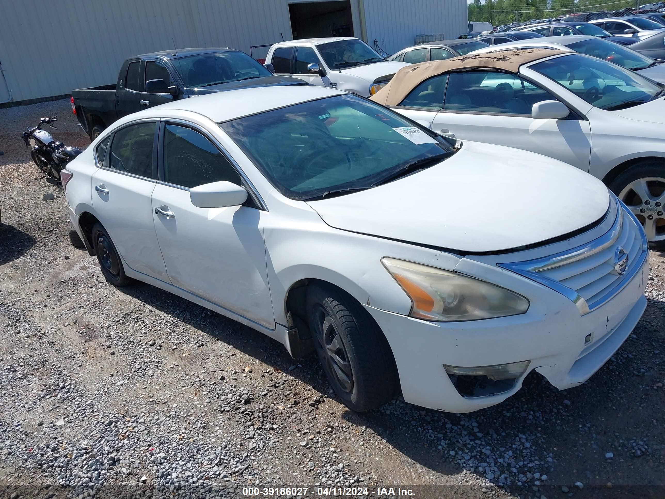 vin: 1N4AL3APXFC212961 1N4AL3APXFC212961 2015 nissan altima 2500 for Sale in 39562, 8209 Old Stage Rd, Moss Point, Mississippi, USA