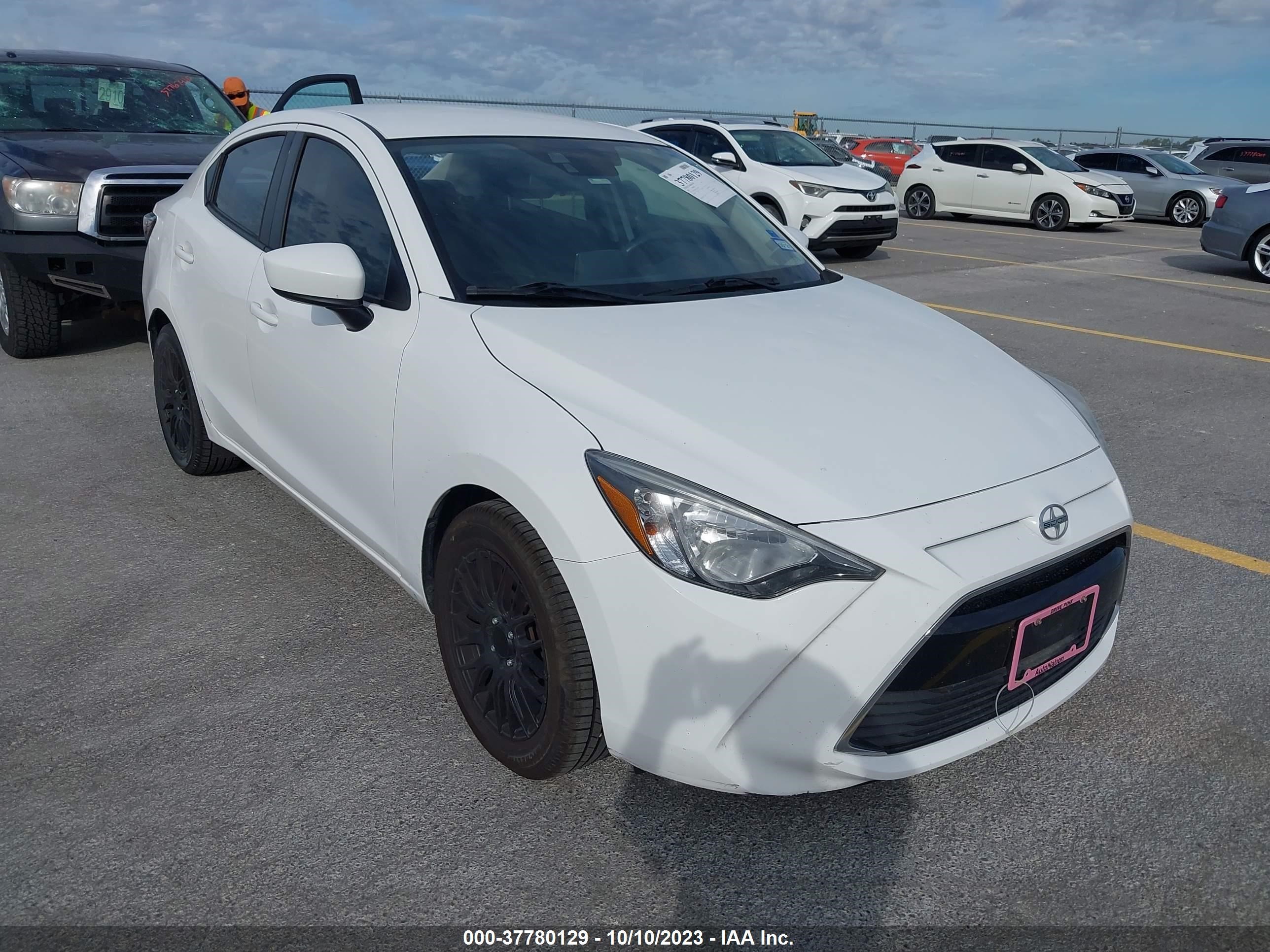 vin: 3MYDLBZVXGY131702 3MYDLBZVXGY131702 2016 scion ia 1500 for Sale in 76527, 23010 Firefly Rd, Florence, Texas, USA