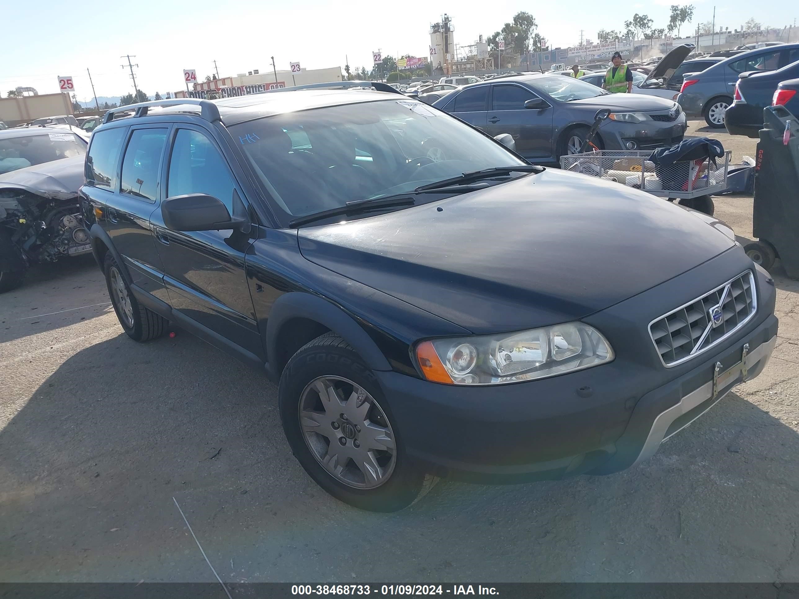 vin: YV4SZ592561231962 YV4SZ592561231962 2006 volvo xc70 2500 for Sale in 91605, 7245 Laurel Canyon Blvd, Los Angeles, USA