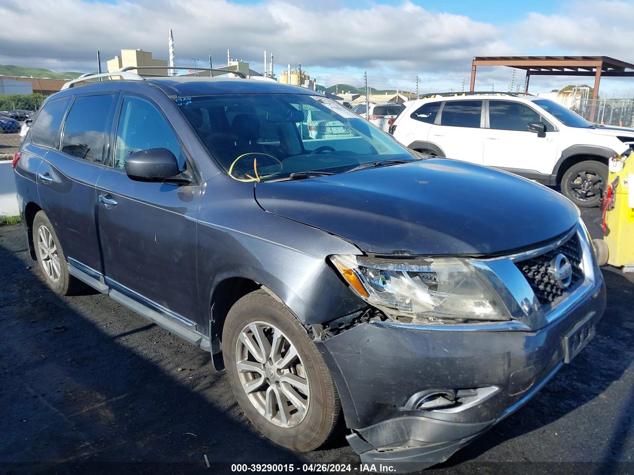 vin: 5N1AR2MN8EC682882 5N1AR2MN8EC682882 2014 nissan pathfinder 3500 for Sale in 94565, 2780 Willow Pass Road, Bay Point, California, USA