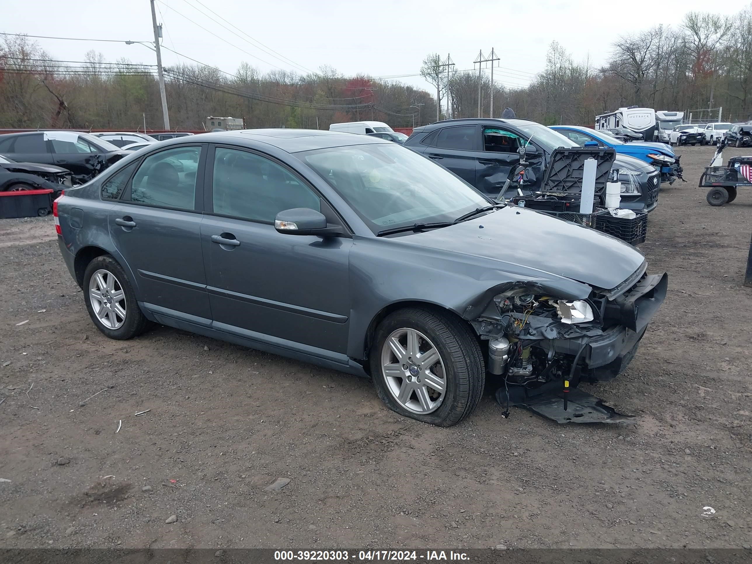 vin: YV1MS382X72252642 YV1MS382X72252642 2007 volvo s40 2400 for Sale in 08872, 580 Jernee Mill Rd, Sayreville, New Jersey, USA