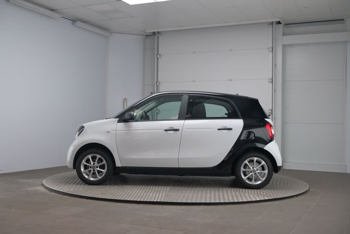 VIN: WME4530421Y186772 SMART FORFOUR 2018