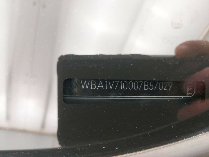 VIN: WBA1V710007B57029 BMW 116D 2018