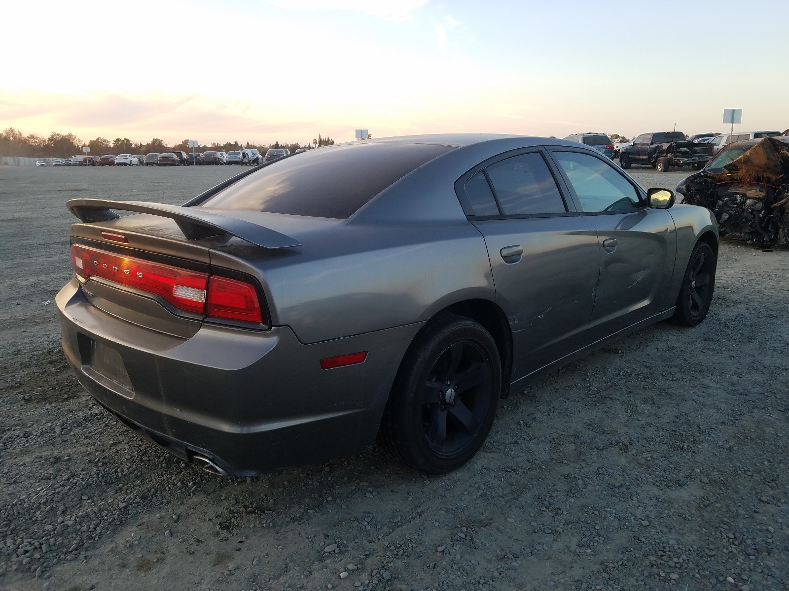 VIN: 2B3CL3CG5BH607025 DODGE CHARGER 2011