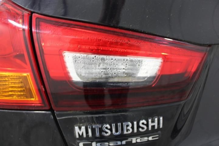 VIN: JMBXJGA7WHZ400692 MITSUBISHI ASX SUV 2017