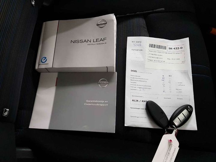 VIN: SJNFAAZE1U0012423 Nissan Leaf 2018