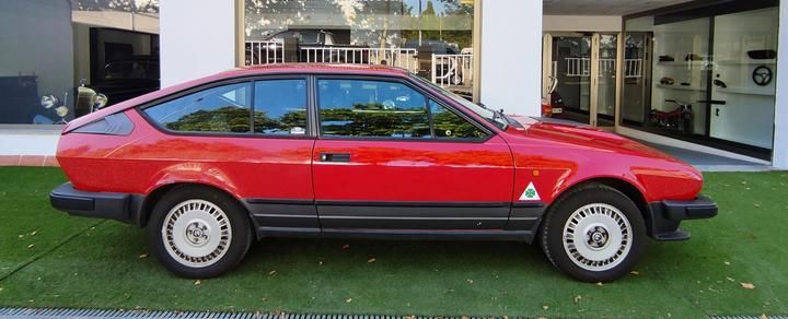 VIN: ZAR116C0000018654 Alfa Romeo GTV 6 Coupe 1985