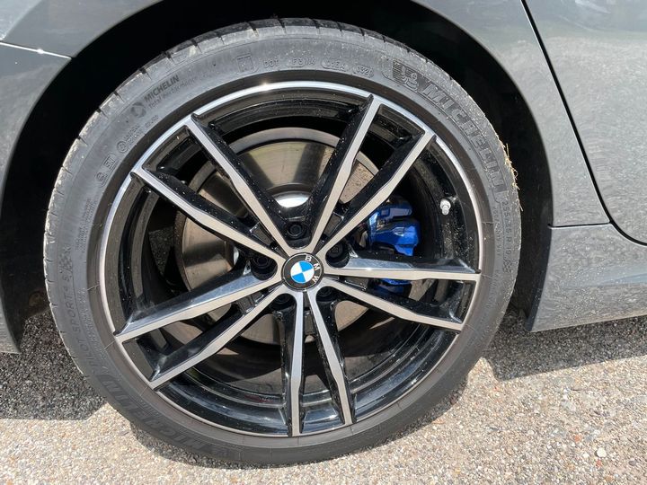 VIN: WBA5V91010FH12105 BMW 3-serie 2019
