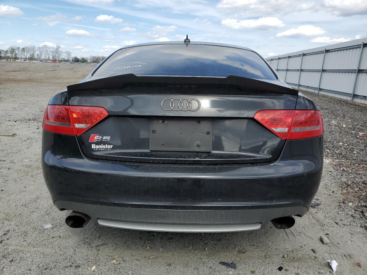 VIN: WAUVVAFR4AA009926 AUDI RS5 2010
