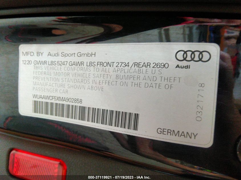 VIN: WUAAWCF5XMA902858 AUDI RS5 2020
