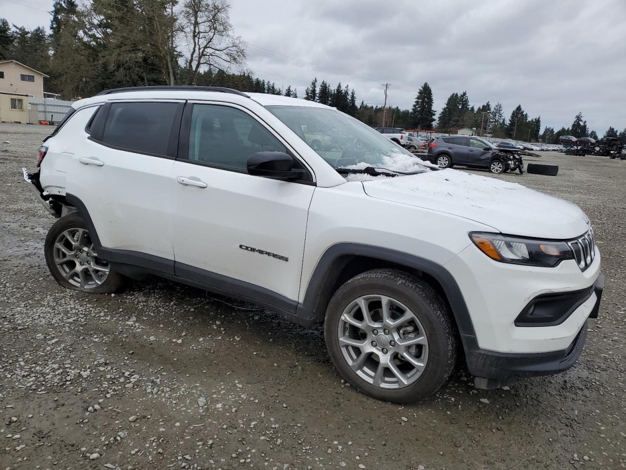 VIN: 3C4NJDFB8NT151102 JEEP COMPASS 2022