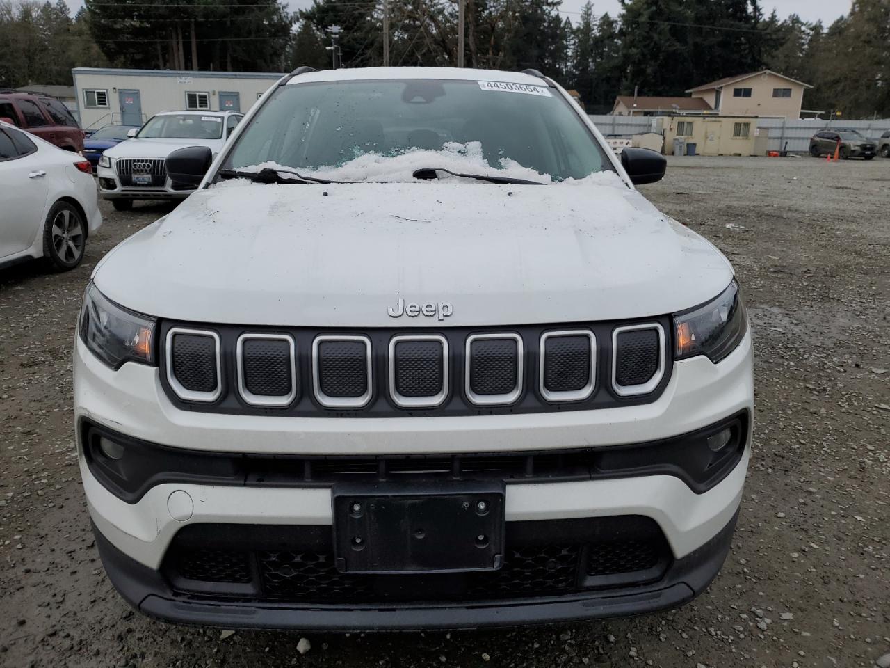 VIN: 3C4NJDFB8NT151102 JEEP COMPASS 2022