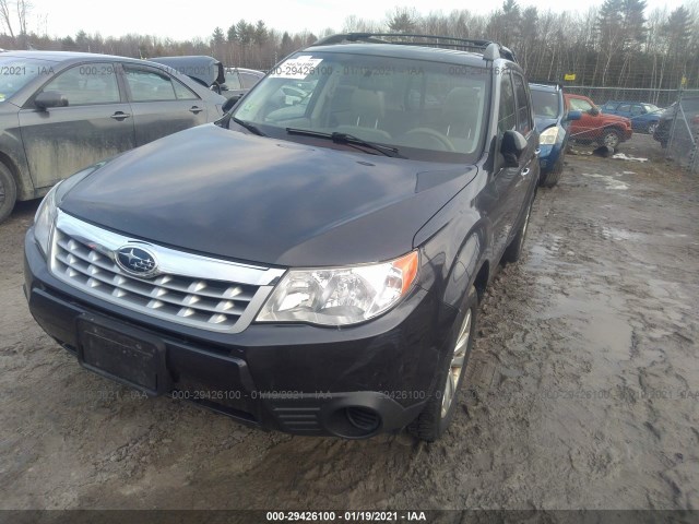 VIN: JF2SHADC4DH436418 SUBARU FORESTER 2013
